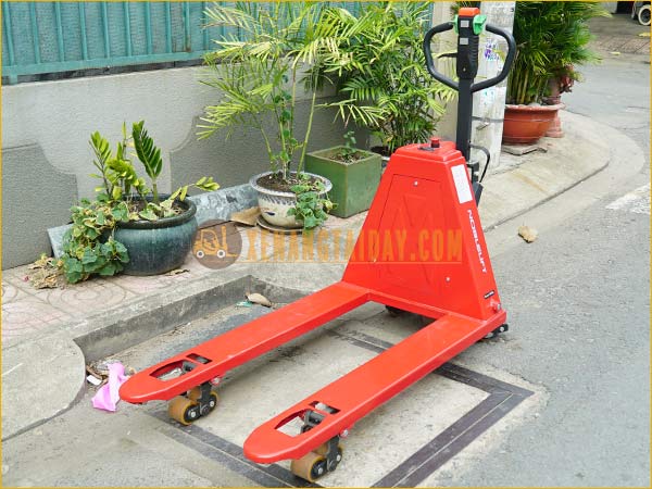 Xe nâng tay điện thấp bán tự động 1.5 tấn NOBLELIFT MỚI 100%